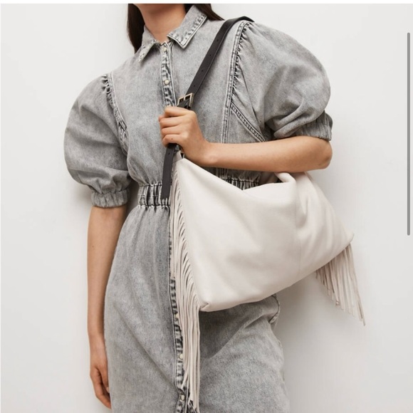 All Saints fringe bag white
Brand new, never used . - Picture 2 of 4